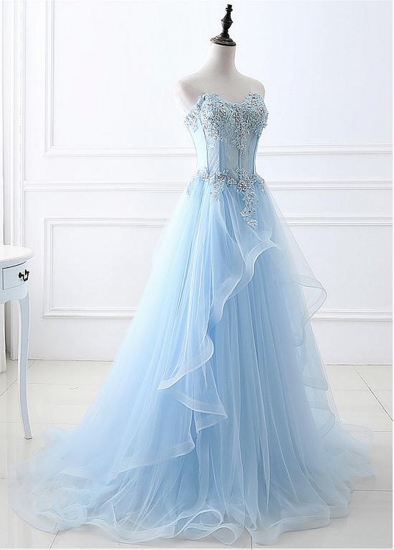 Eye-catching Tulle Sweetheart Neckline A-line Prom Dresses With Lace Appliques & Beadings 18lf49