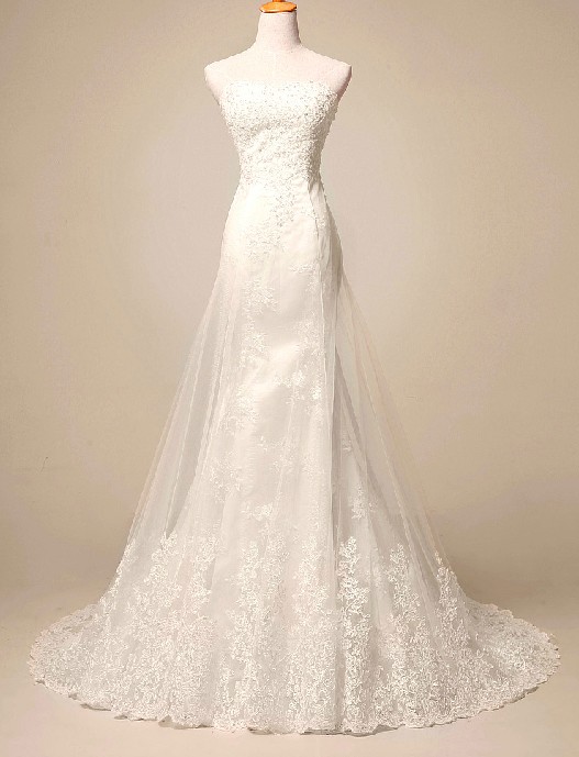 Strapless Lace Mermaid Wedding Dress Featuring Lace-up Back
