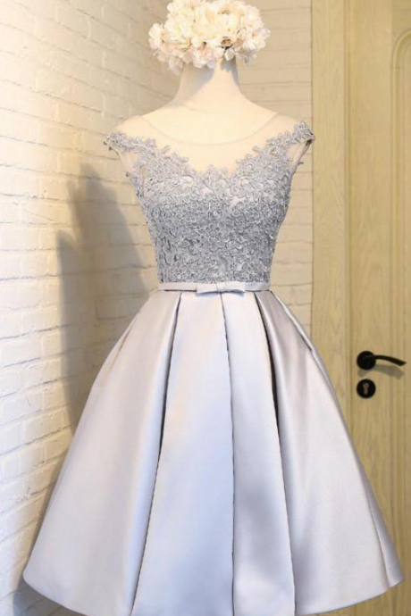 Lace Appliqued Silver Satin Short Prom Dresses Cute Homecoming Dresses