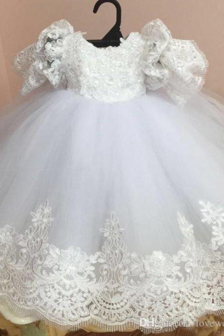New Toddler Baby Ball Gown Christening Dresses Lace Appliques Baptism Gown With Short Sleeves Cheap Tulle Kid First Communication Dress